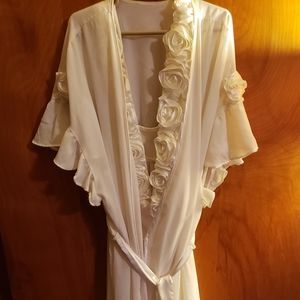 BRIDAL robe S/M and Night Gown L White ... beautiful Rose's